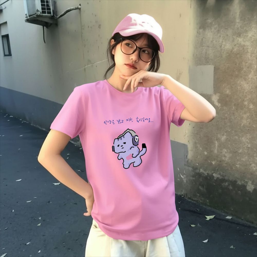 Korean Lifestyle & Kids Boutique - 人生は私を守ってくれないかわいいテキストプリント Tシャツ紫エモ猫グラフィック Tシャツ女性夏半袖韓国スタイル美的トップス